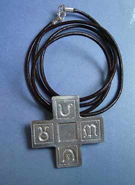 collar cruz griega 4 estaciones.